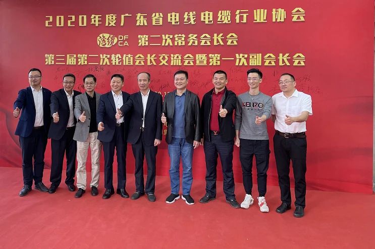 pg�ǹ��ɶ�(�ٷ�)����IOS/��׿��/�ֻ���APP����